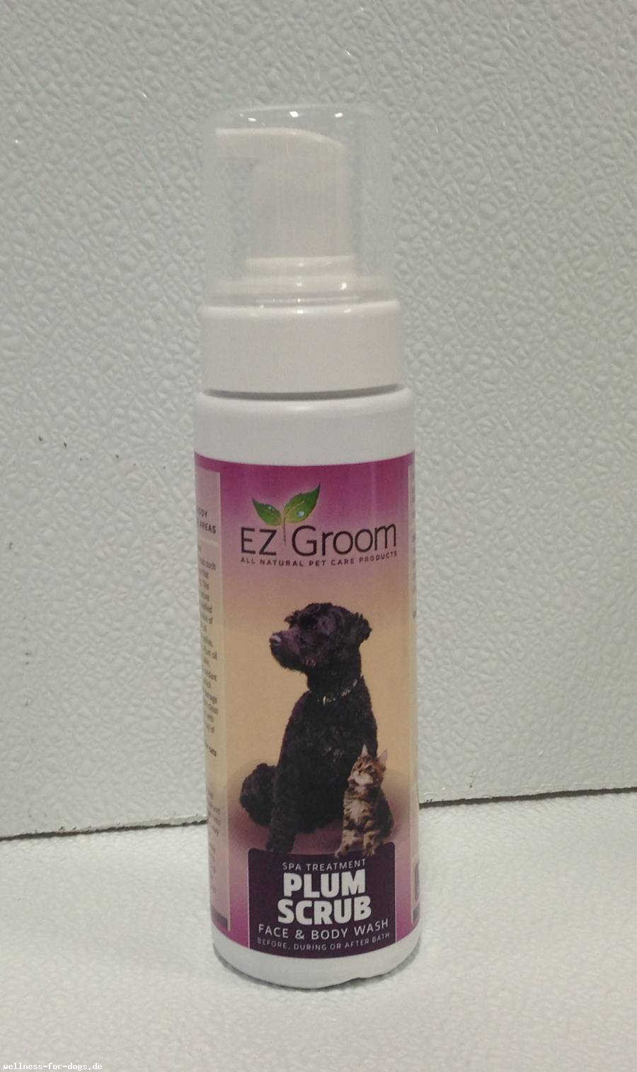 EZ Groom Plum Scrub Gesicht- und Body-Reinigungsschaum, 200 ml